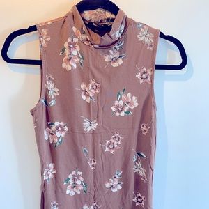 RW&CO. Pinky Beige Sleeveless Top